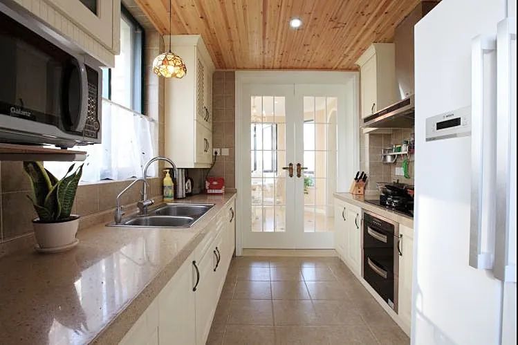 家居除味怎樣才省心?教你找到“異味盲區(qū)”!.jpg 家居除味怎樣才省心?教你找到“異味盲區(qū)”!.jpg